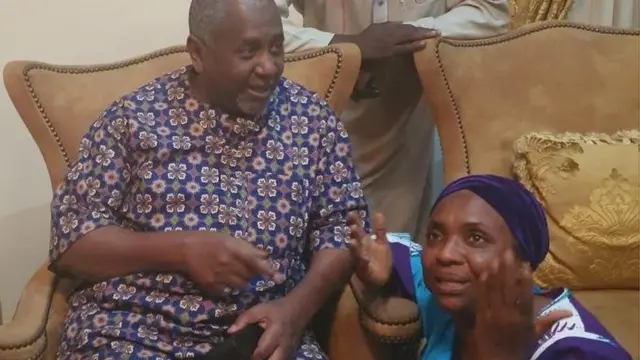 Aworan Sambo Dasuki ati mọlẹbi rẹ