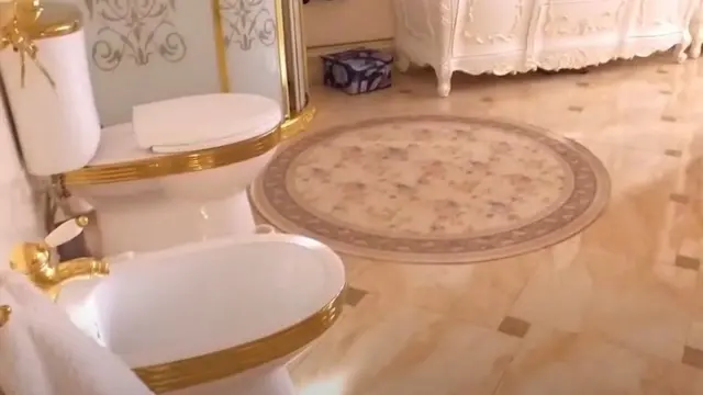 روس