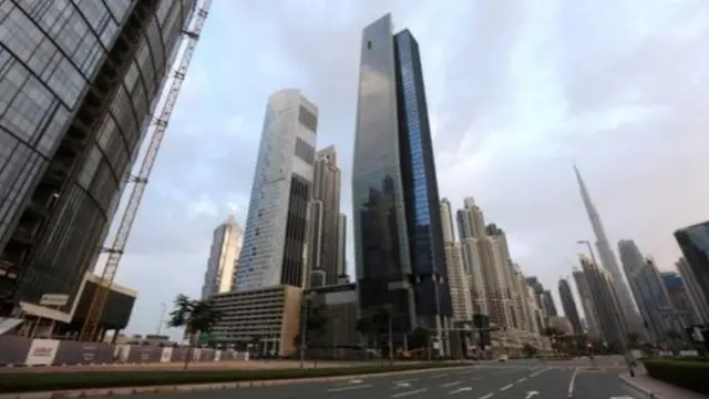 Дубай ослабляет карантин