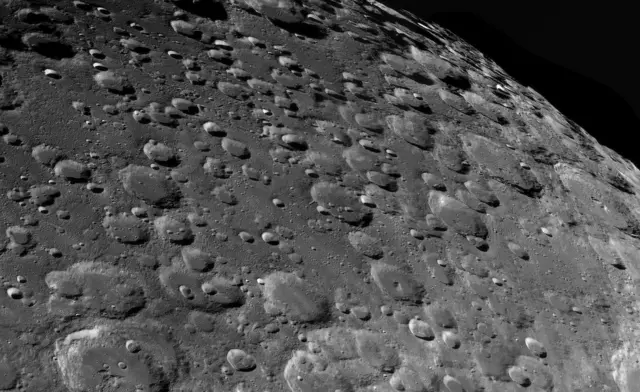 चंद्रमा की सतह