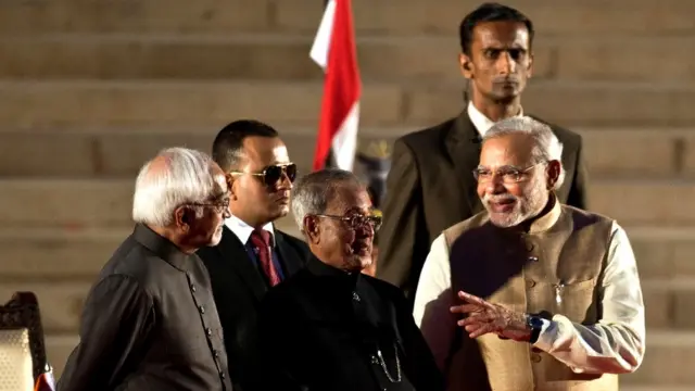 नरेंद्र मोदी, हामिद अंसारी