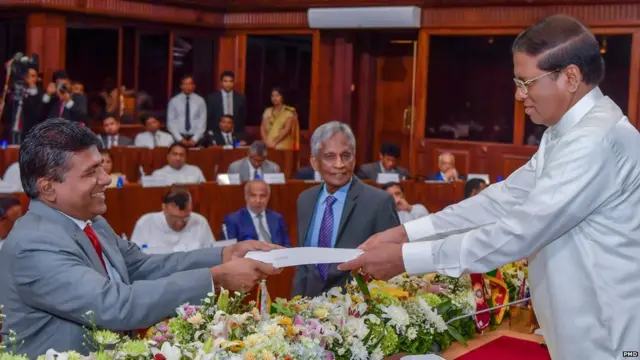 විජේදාස රාජපක්ෂ ඇමතිවරයා දිවුරුම් දුන් අවස්ථාව