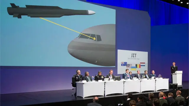 Як раніше пояснювали ВВС слідчі JIT, їхнім завданням є встановити та притягти до відповідальності людей, які причетні до загибелі літака, - від екіпажу "Бука" до тих, хто віддавав накази цьому ракетному комплексу відправитися на завдання 17 липня 2014 року.