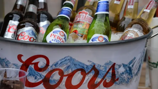 Bières dans une bande Coors