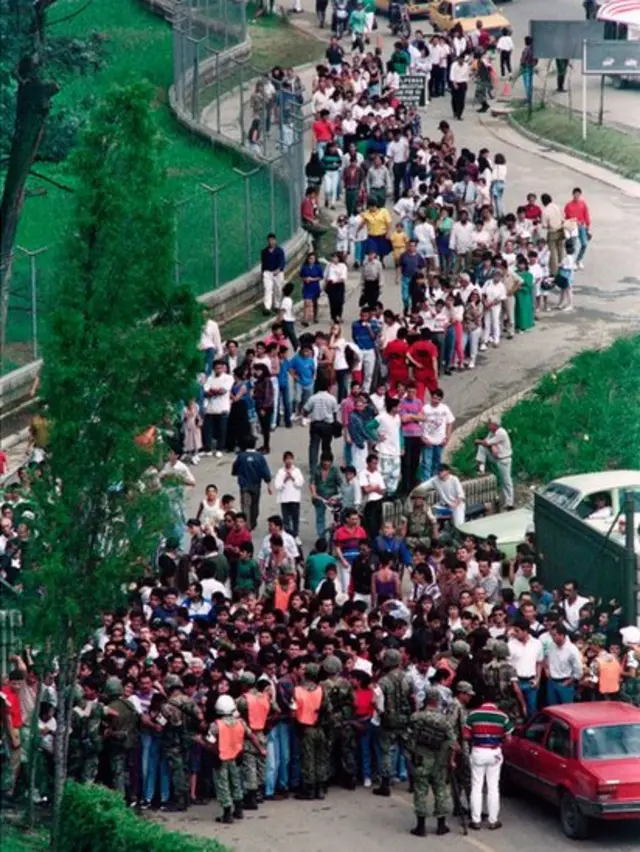 Похороны Эскобара