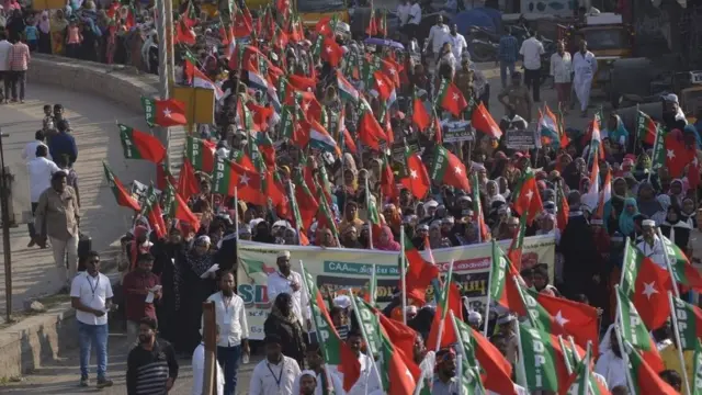 பாப்புலர் ஃப்ரண்ட் மீதான தடை எஸ்.டி.பி.ஐ. கட்சியைப் பாதிக்குமா?