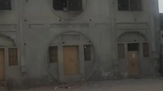 احمدی، عبادت گاہ