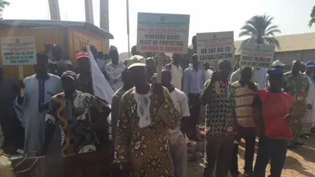 'Yan kungiyar kwadago da ke zanga zanga