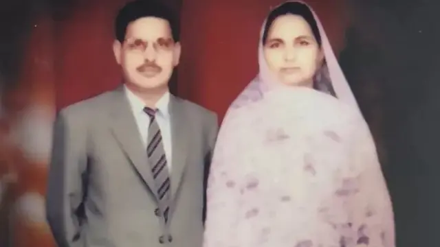 मोहम्मद ज़हूर यांचे आई-वडील