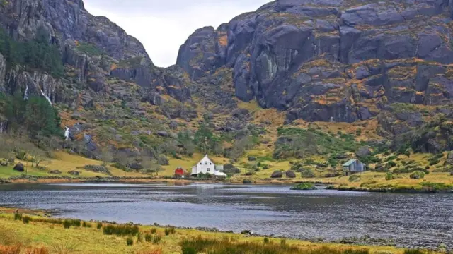 नॉर्वे का वो इलाक़ा, जहां नाव खेने की परंपरा को जिंदा रखा जा रहा है