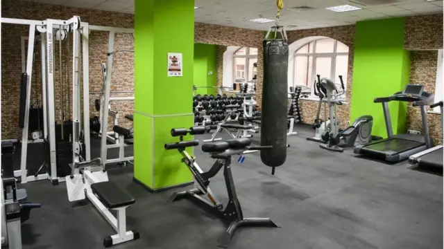 Багато українських IT-компаній до коронакризи мали не лише хороші офіси, але й спортивні зали для своїх працівників, значна частка яких зареєстровані як ФОП