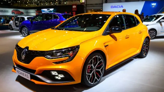 ادامه تولید رنو مگان با تردید روبرو است