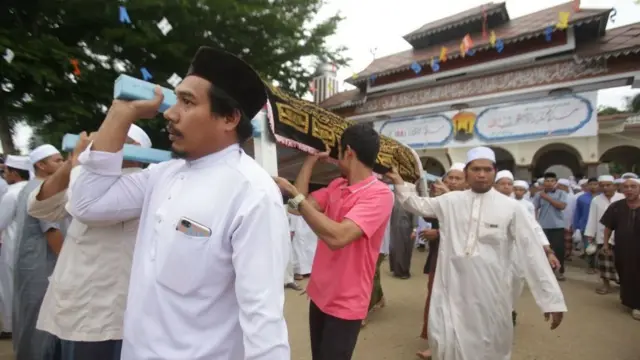 อับดุลเลาะ อีซอมูซอ