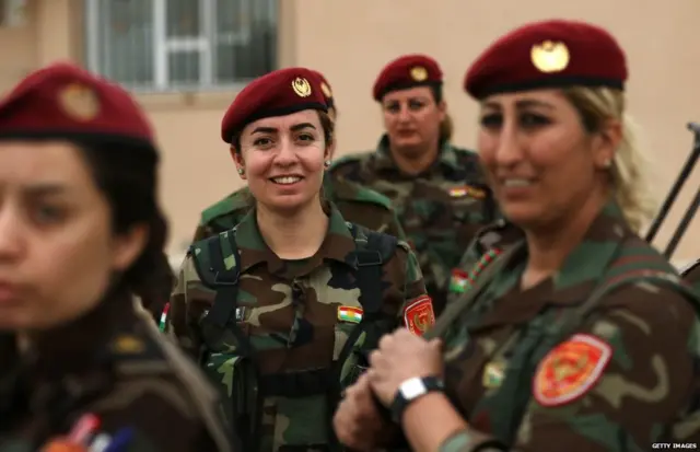 ਸਾਲ 2018 ਵਿੱਚ ਉੱਤਰੀ ਇਰਾਕ ਦੇ ਦੋਹੁਕ ਇਲਾਕੇ ਵਿੱਚ ਟਰੇਨਿੰਗ ਦੌਰਾਨ ਪਸ਼ਮਰਗਾ ਫੀਮੇਲ ਫਾਈਟਰਜ਼ ਦੀ ਤਸਵੀਰ