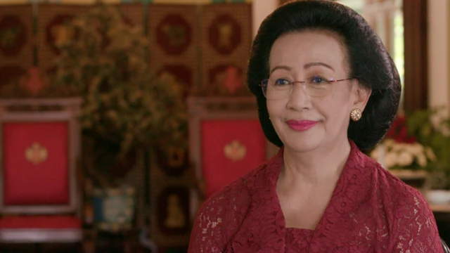 La reina durante la entrevista.