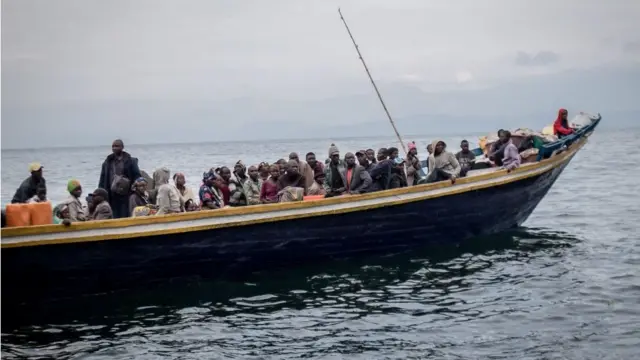Les autorités de Goma, dans l'est de la République démocratique du Congo (RDC), ont ordonné jeudi matin l'évacuation d'une partie de la ville en raison du risque d'éruption du volcan Nyiragongo, provoquant immédiatement l'exode de dizaines de milliers de personnes.
