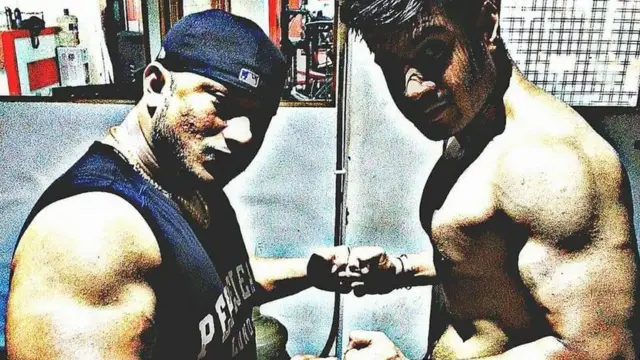 जोगिंदर सलूजा की दोस्त के साथ तस्वीर