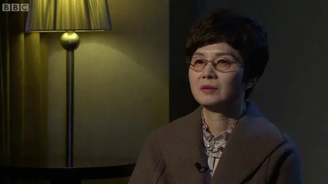 Ким Хуюн Ху өзү өлтүргөн адамдардын жакындары менен дагы жолуккан