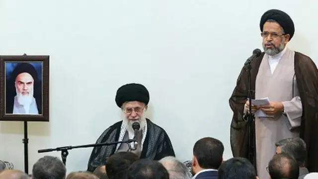 محمود علوی وزیر اطلاعات ایران گفته با نظر آیت‌الله علی خامنه‌ای "درباره مبادله زندانیان با آمریکا مذاکره کردیم و امتیازاتی گرفتیم"