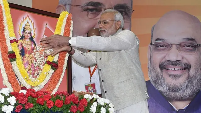 தமிழ்நாடு: சங்க பரிவாரத்தின் ஒற்றையாட்சிக் கனவுக்கான பரிசோதனைக் களமா?