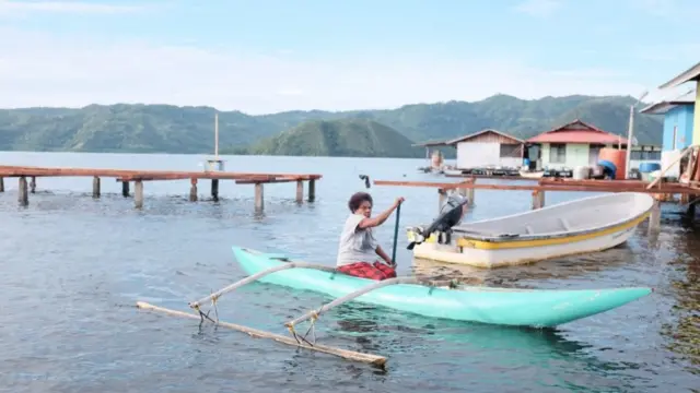 hari air sedunia, papua, hutan perempuan, hari hutan, mama ani, Adriana Meraudje