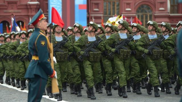 Парад победы на Красной площади в Москве
