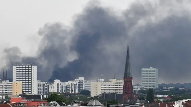 La ville de Hambourg dans le nord de l'Allemagne est en fumée vendredi 7 juillet