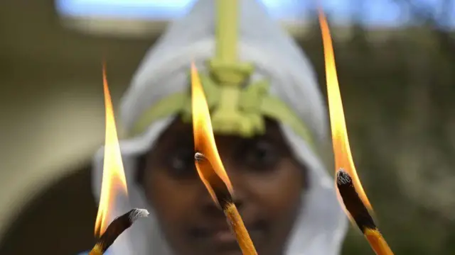 A ranar ne kuma dubban mabiya addinin Kirista daga ƙasashen Ethiopia da Lebanon suka gudanar da ranar Palm Sunday.