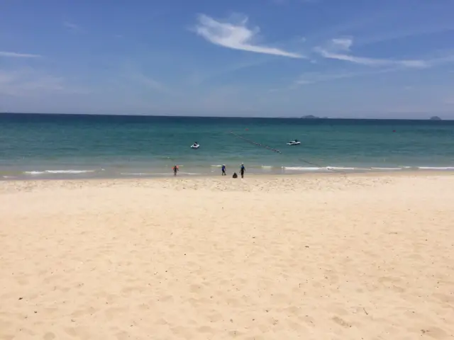 Vịnh biển Cam Ranh nay là địa điểm du lịch nổi tiếng của Việt Nam