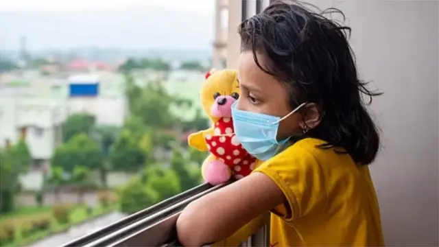 స్కూళ్లు లేకపోవడం పిల్లల మానసిక శారీరక ఆరోగ్యంపై ప్రభావం చూపే ప్రమాదం ఉంది.