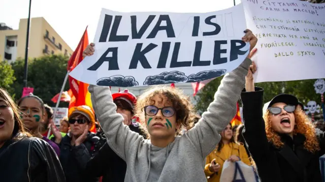 protesto eden çocuklar