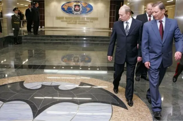 普京2006年视察格鲁乌总部