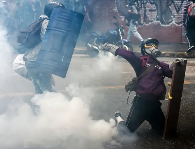 Las protestas se han tornado violentas en varios puntos del país.