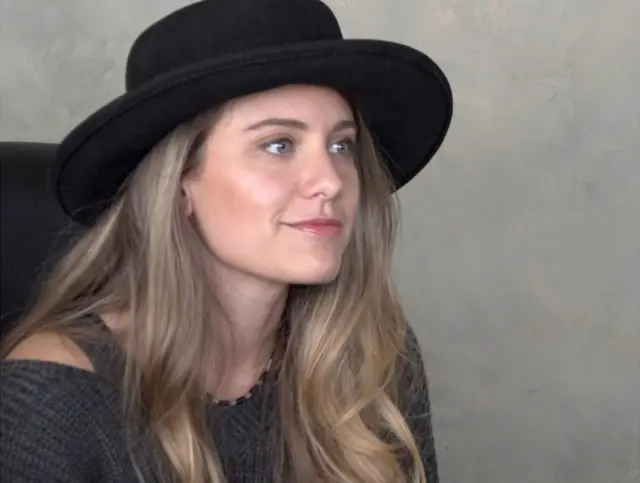 Марли Робертс