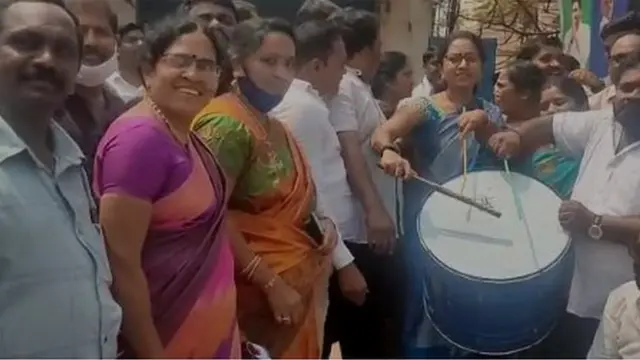 వైసీపీ సంబరాలు