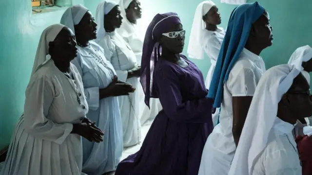 Monjas en África
