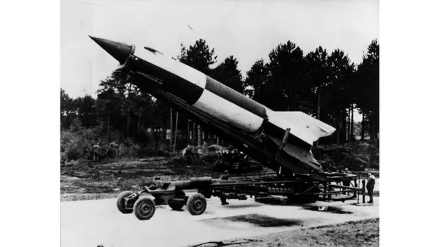 1945 год: немецкая Фау-2 на стартовой позиции в Нижней Саксонии