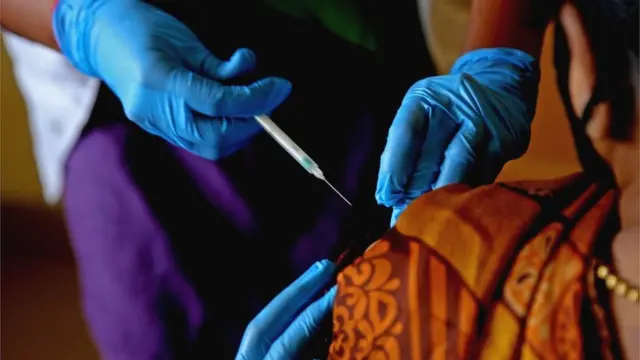 टीकाकरण