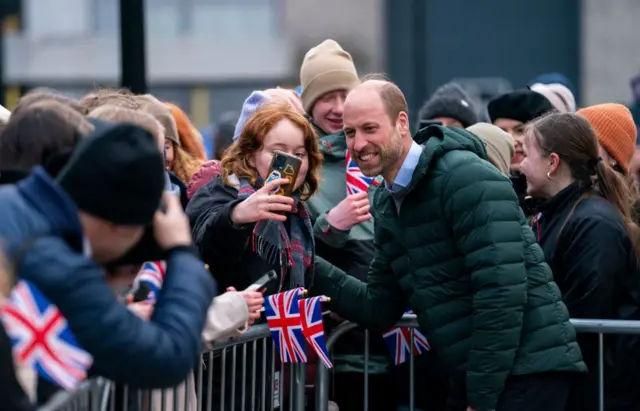 Принца Уильяма в Таллинне тепло встретили местные жители