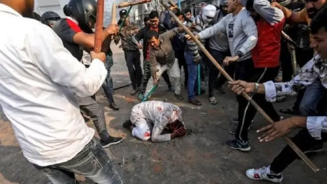 दिल्ली दंगल