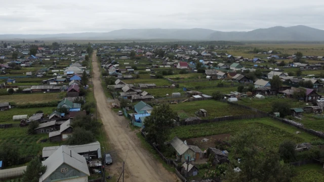 Зилово - крупный по местным меркам населенный пункт