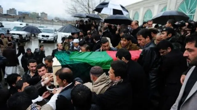 په تېره یوه میاشت کې افغانستان کې ۱۱ خبریالان وژل شوي