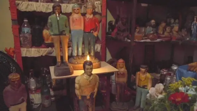 અપરાધીઓની મૂર્તિઓ