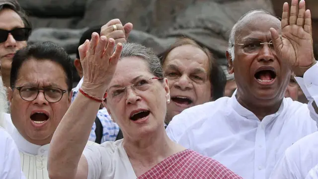 सोनिया गांधी