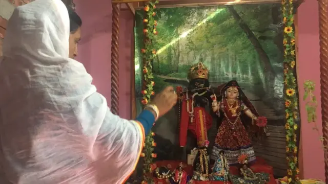 পাবনার সাহাপাড়ার ক্ষতিগ্রস্তরা এখন অনেকটাই স্বাভাবিক জীবন যাপন করছে।