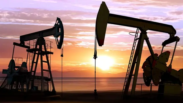 ஆசிய பங்குச்சந்தைகளிலும் அதன் தாக்கம் எதிரொலித்தது. இதற்கிடையே, சர்வதேச அளவில் எண்ணெய்க்கான பற்றாக்குறை மேலும் அதிகமாகலாம் என சர்வதேச எரிசக்தி முகமை கணித்துள்ளது.