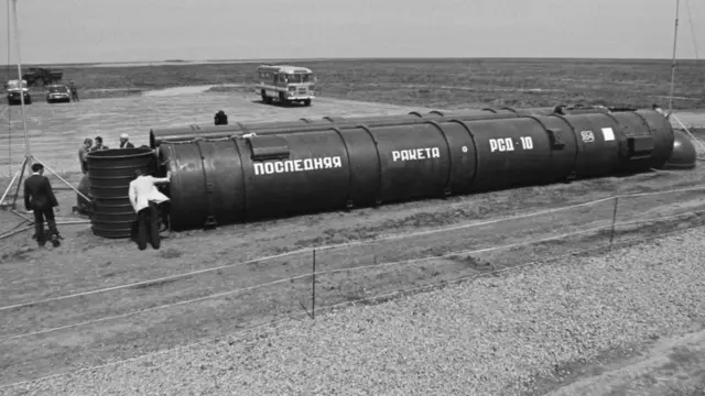 РСД-10 перед уничтожением