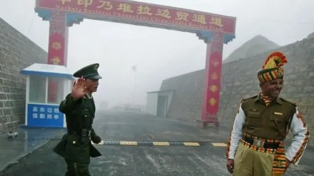 اںڈیا اور چین کے فوجی