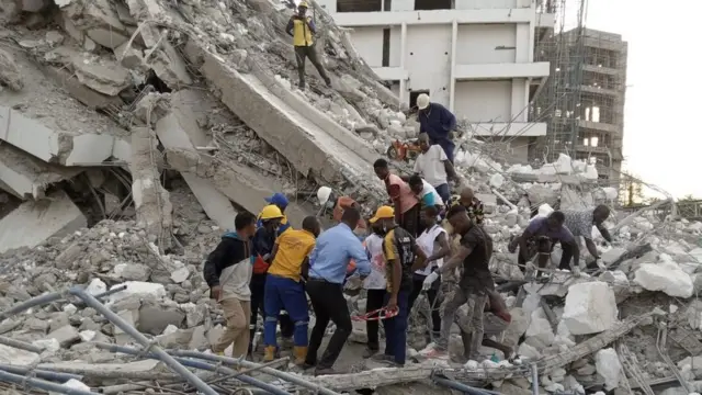 Building Collapse in Ikoyi: 21 storey building for Gerard road latest update & wetin President Buhari, Lagos goment tok