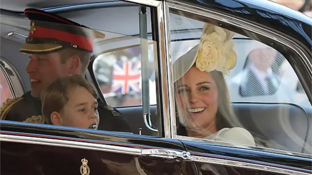 Ọkparaeze William na nwunye ya Catherine na nwa ha nwoke George